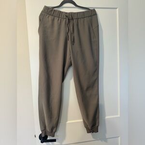 Lululemon On the fly joggers- gray